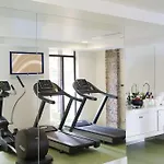 Goralska Residences Bastille Hotel