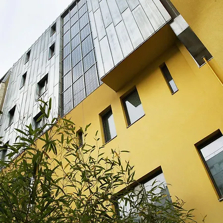 Goralska Residences Bastille 4*