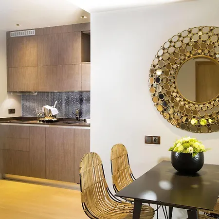 Goralska Residences Bastille 4*
