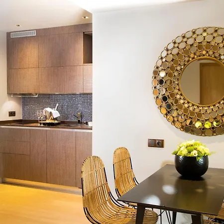 Goralska Residences Bastille 4*