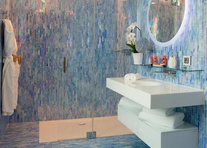 Goralska Residences Bastille 4*