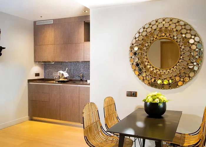 Goralska Residences Bastille 4*