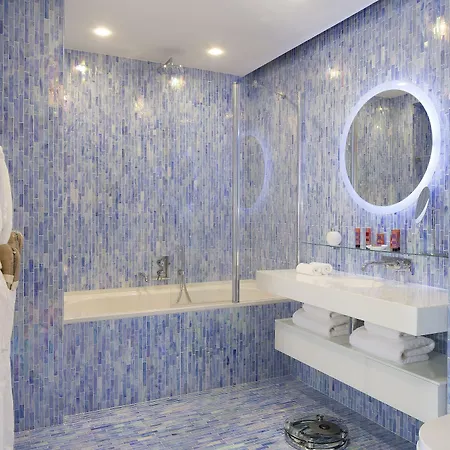Goralska Residences Bastille Hotel 4*