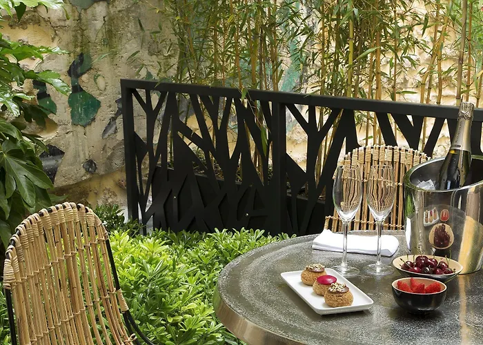 Goralska Residences Bastille 4*